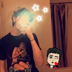 Meet your Posher, Aaron